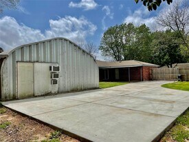 2507 Lynn Dr in Pearland, TX - Building Photo
