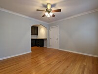 618 W Patterson Ave, Unit 707 in Chicago, IL - Building Photo - Building Photo