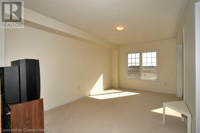 3333 Mikalda Rd in Burlington, ON - Building Photo - Building Photo