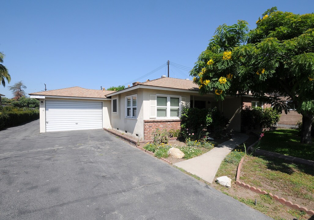 271 San Marcos St in San Gabriel, CA - Foto de edificio