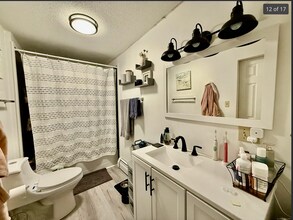 141 E High St in East Hampton, CT - Building Photo - Building Photo