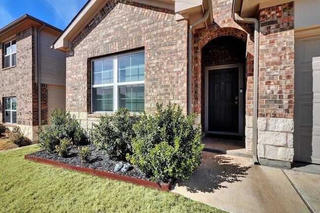 5808 Ronee Leah Dr in Austin, TX - Building Photo - Building Photo
