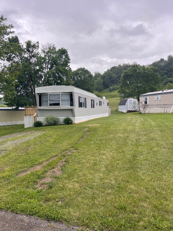 306 Pearl Ln in Greensburg, PA - Building Photo - Building Photo