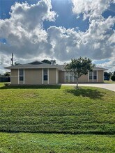 592 SW Todd Ave in Port St. Lucie, FL - Building Photo - Building Photo