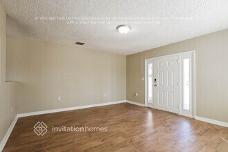 1333 Pleasantview Dr in Apopka, FL - Foto de edificio - Building Photo