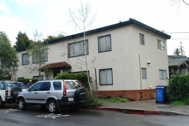 1612 Hopkins St in Berkeley, CA - Foto de edificio - Building Photo