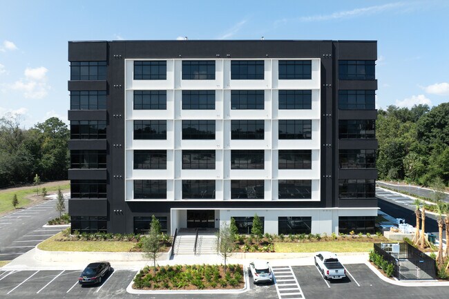 8000-1 LLC in Jacksonville, FL - Foto de edificio - Building Photo