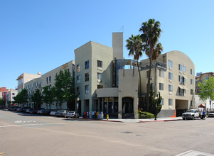 J Street Flats in San Diego, CA - Building Photo - Building Photo