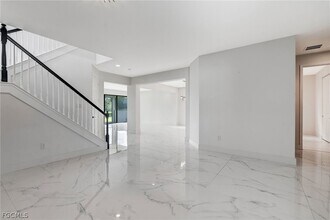 11604 Meadowrun Cir in Ft. Myers, FL - Building Photo - Building Photo