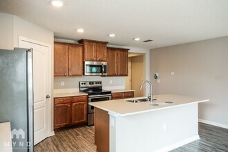 2195 Pebble Point Dr in Green Cove Springs, FL - Building Photo - Building Photo