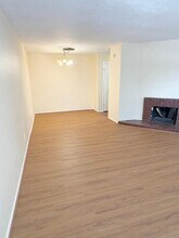 6200 W Tidwell Rd in Houston, TX - Building Photo - Building Photo