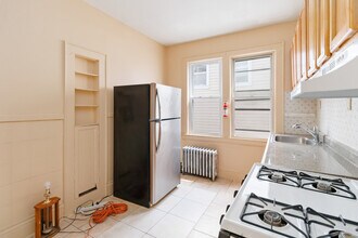 16 Montrose Terrace in Irvington, NJ - Building Photo - Building Photo