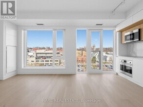 322 Dupont St in Toronto, ON - Building Photo - Building Photo