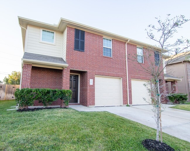 13006 Bella Vida Ln in Houston, TX - Building Photo - Building Photo