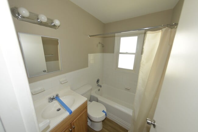 1237 Kilgore Dr in St. Louis, MO - Building Photo - Building Photo