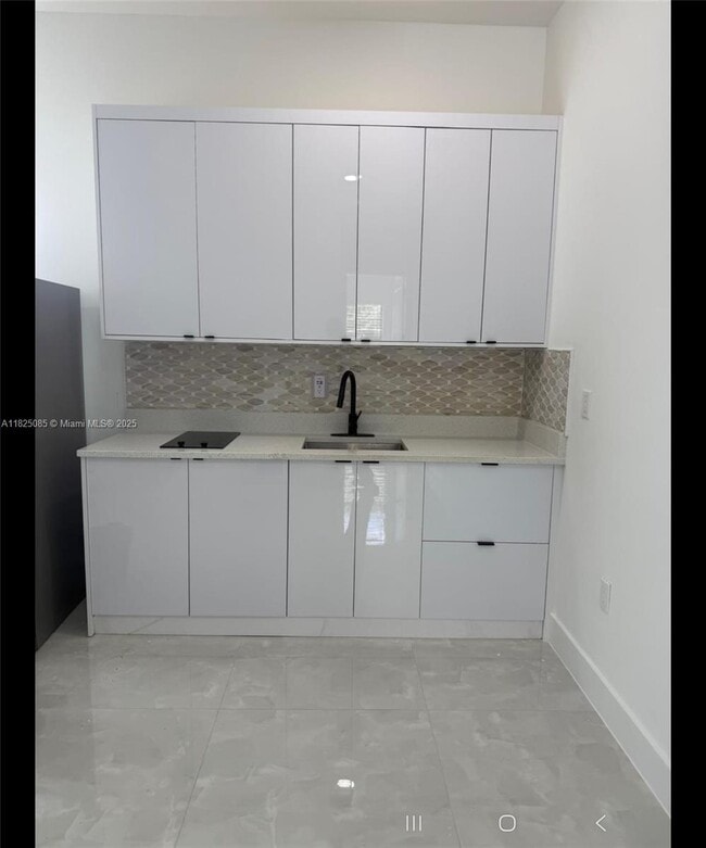property at 2807 Leeland Heights Blvd