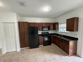 1031 NE 10th Ave in Fort Lauderdale, FL - Building Photo - Building Photo