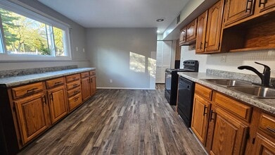 1258 Richard Ct in Mansfield, OH - Building Photo - Building Photo