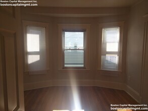 55 Moreland St, Unit 55 in Somerville, MA - Building Photo - Building Photo