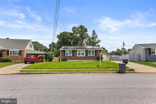 1205 Whitman Dr