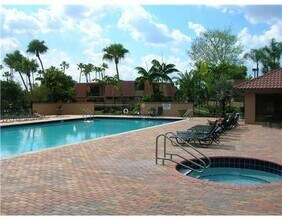 8237 Thames Blvd in Boca Raton, FL - Building Photo - Building Photo