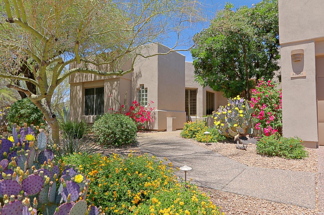 34151 N 60th Pl in Scottsdale, AZ - Foto de edificio