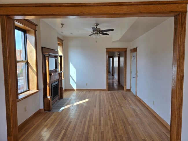 1204 N Kedzie Ave, Unit 2 in Chicago, IL - Foto de edificio - Building Photo