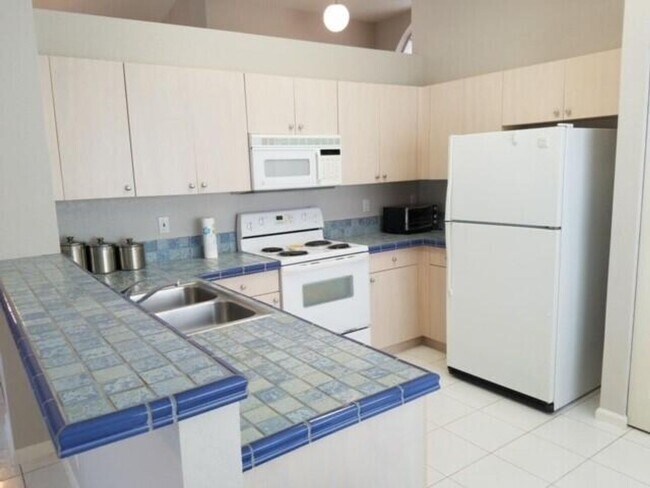 property at 4070 Laurelwood Ln