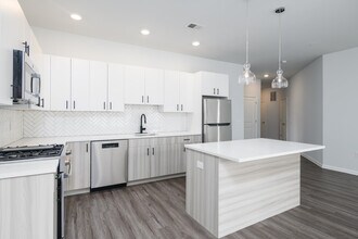 The Forum in Red Bank, NJ - Foto de edificio - Building Photo