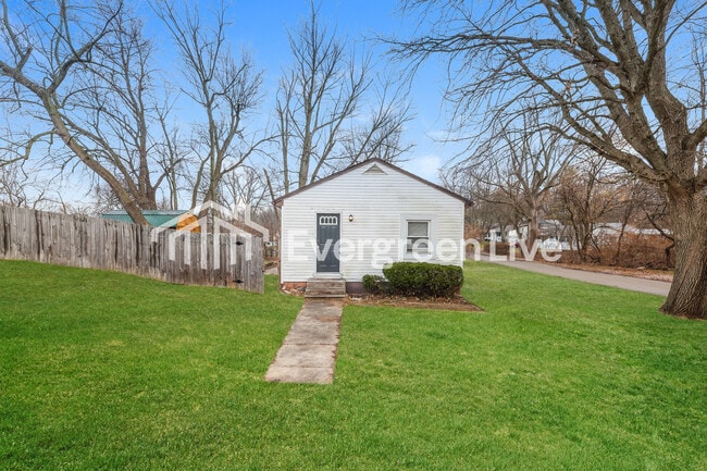 property at 4555 Oakdell Ave