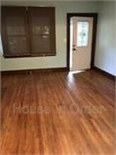 15 Conestee Pl in Asheville, NC - Building Photo - Building Photo