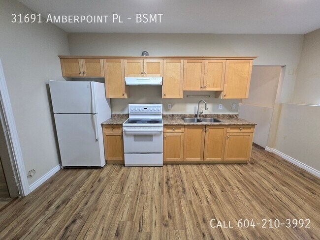 31691 Amberpoint Pl in Abbotsford, BC - Building Photo - Building Photo