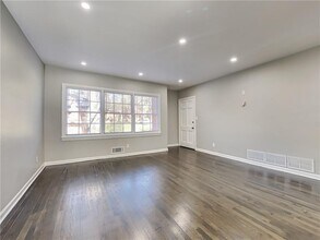 425 Lindbergh Drive NE in Atlanta, GA - Building Photo - Building Photo