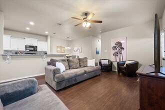 1210 Preston Trails in Wolfforth, TX - Building Photo - Building Photo