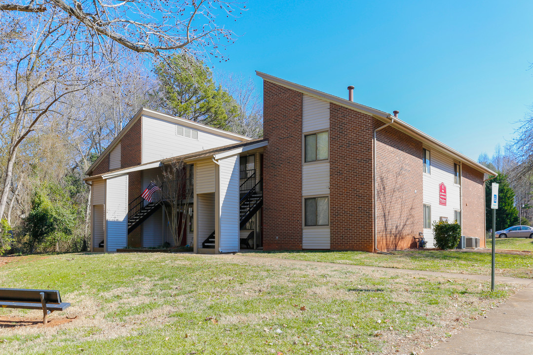 Stanley Square in Stanley, NC - Building Photo