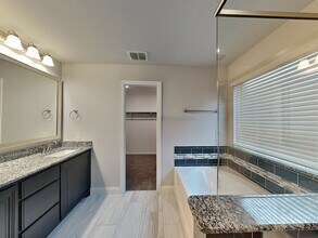 1204 Sagewood Dr in Justin, TX - Building Photo - Building Photo