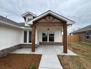 3112 Mt Nebo Dr in Yukon, OK - Building Photo - Building Photo