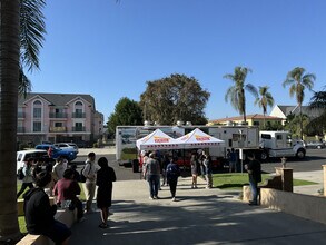 1286 W Adams Blvd in Los Angeles, CA - Building Photo - Building Photo