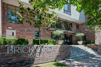 1060 S 3rd St, Unit 339 in San Jose, CA - Building Photo - Building Photo