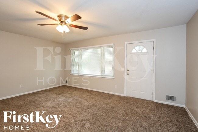 607 NE Main St in Lee's Summit, MO - Building Photo - Building Photo