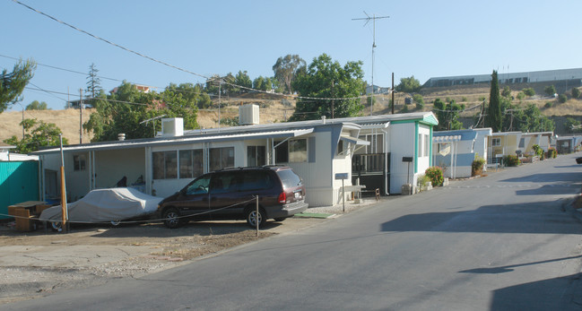 4320 Monterey Hwy in San Jose, CA - Foto de edificio - Building Photo