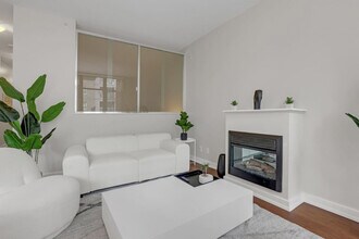444 W 6th Ave in Vancouver, BC - Building Photo - Building Photo