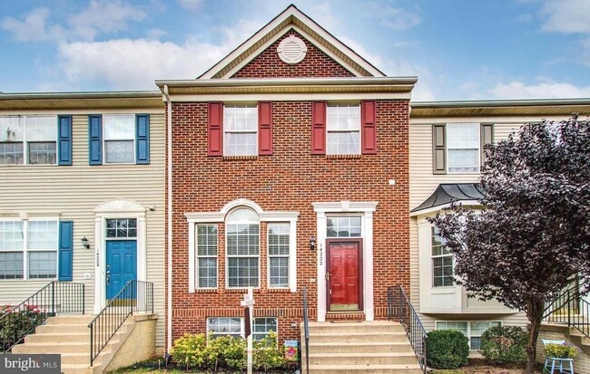 property at 14222 Hunters Run Way
