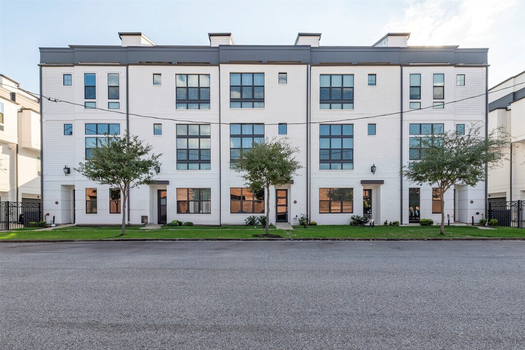 2914 Lamar St in Houston, TX - Building Photo