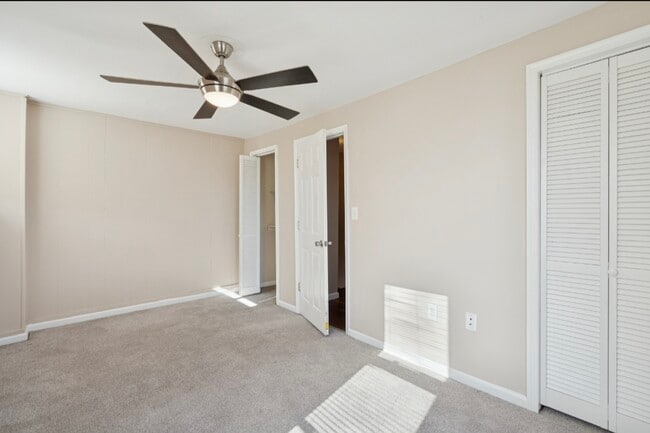 property at 3343 Ravenwood Ave
