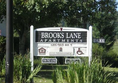 Brooks Lane in Clayton, GA - Foto de edificio - Building Photo