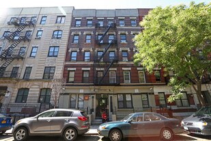 446 W 164th St in New York, NY - Building Photo