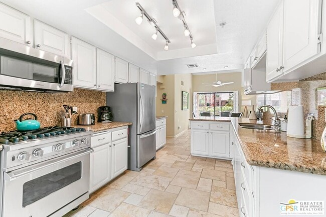 2985 E Avery Dr in Palm Springs, CA - Building Photo - Building Photo