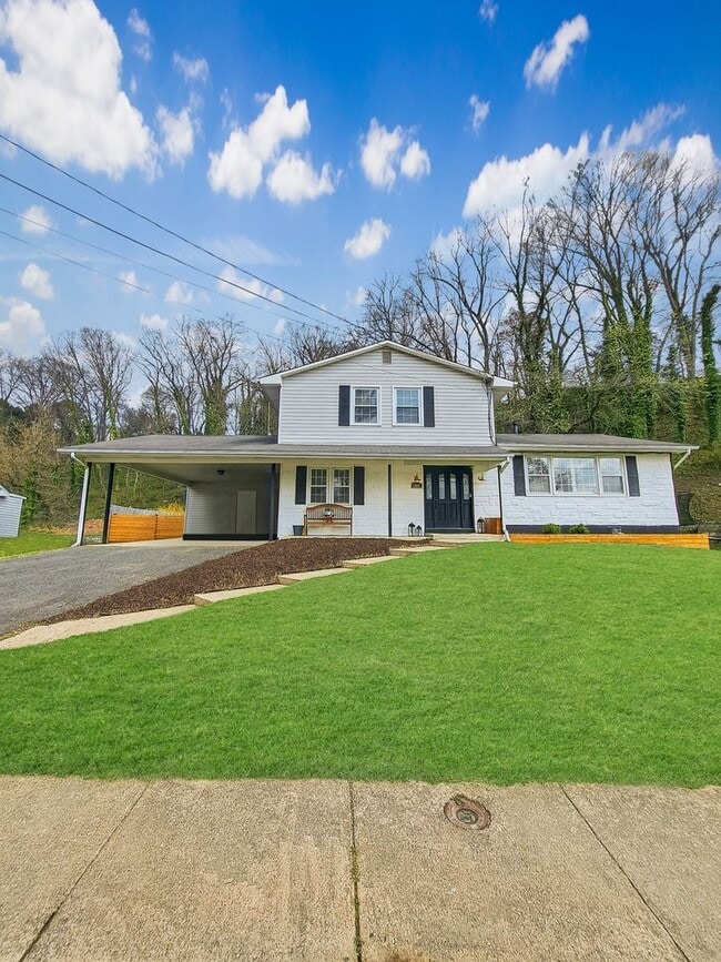 property at 1904 Taylor Ave