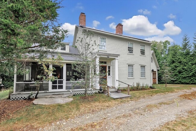 160 Hillspoint Rd in Westport, CT - Building Photo - Building Photo